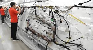 Ligne d'assemblage complète clé en main de faisceaux de câblage automobile pour <span class=keywords><strong>usine</strong></span> de <span class=keywords><strong>fabrication</strong></span> de faisceaux de câblage de voitures - Product Image 6