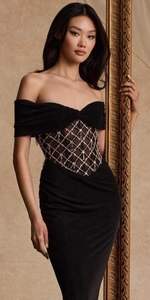 Robe de soirée noire brodée de luxe – Tenue ethnique moderne en satin pour les fêtes - Product Image 2