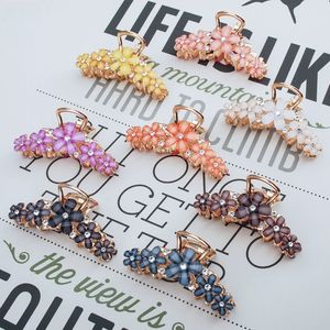 Pinzas de Pelo Grandes al por Mayor, Pinzas de Pelo Metálicas con Diamantes de Imitación de Hawái, Pinzas de Pelo con Flores Metálicas, Pinzas de Pelo con Flores de Estrás para Mujer - Product Image 1