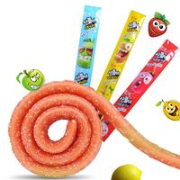 Haitaii 24g Collations importées coréennes Bandes aigres-douces à saveur fruitée Longue boîte de bouteille enduite de bonbon pomme/fraise/cocacola