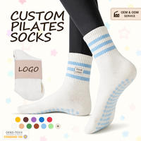 Chaussettes de Pilates en silicone avec logo personnalisé, antidérapantes, pour l'entraînement physique, antibactériennes, chaussettes de studio de yoga