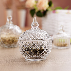 Pot à bonbons et à bijoux en verre multifonctionnel de conception de yourte simple et moderne avec coton-tige créatif pour le stockage des aliments de maquillage - Product Image 4