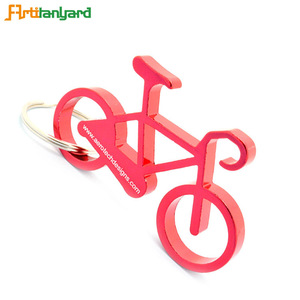 Llavero de aluminio con forma de bicicleta personalizado del fabricante, llavero con logotipo impreso con láser, llavero abrebotellas de Metal personalizado - Product Image 3