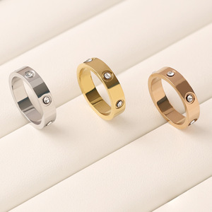 Bagues d'amour en acier titane pour couple, style tendance, en or, argent, rose or - accessoires de mode pour hommes et femmes - Product Image 2