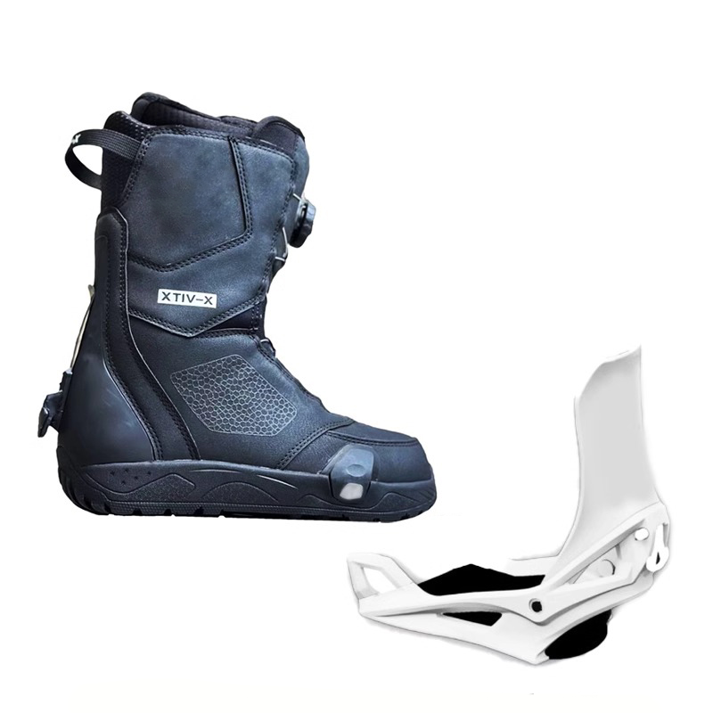 Botas Negras + Ataduras Blancas