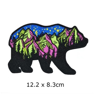 衣類アクセサリー用のメロウボーダー付きカスタムアイロン接着パッチ（OEM対応） - Product Image 2