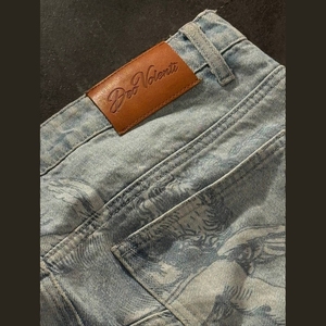 <span class=keywords><strong>Jeans</strong></span> Larghi Vintage da Uomo, Gamba Dritta, Nero e Bianco, Lavaggio Acido, Stampa Oversize con Motivo Angelo, Denim Hip Hop Invernale - Product Image 4