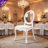Bonne qualité cristal clair acrylique fête hôtel événement mariage Banquet moins cher salle à manger empilable chaise en plastique noir blanc extérieur