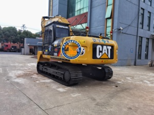 รถขุดตีนตะขาบ Caterpillar CAT 320D2 เหมาะสำหรับงานก่อสร้างหนัก การขุดดิน และโครงการวิศวกรรมขนาดใหญ่ - Product Image 6