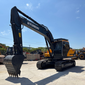 Used Hyundai HX220S Excavator with Cummins Engine Gear Motor-Core Components in Good Condition Low Price on <b>Sale</b> From Korea - Product Image 1