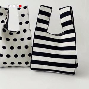 Wholesale Custom <b>Printing</b> Pattern Cute Wrist Knitted Woolen Bucket Small Crochet Knot Bag With Logo - Product Image 3