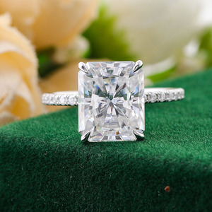 Anillo de oro blanco de 14K de estilo personalizado, anillo de compromiso de diamante de moissanita de corte radiante DEF de <span class=keywords><strong>5</strong></span> quilates para hombres y mujeres - Product Image 6