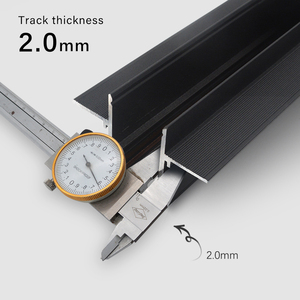 Éclairage sur <span class=keywords><strong>rail</strong></span> LED moderne Système d'éclairage sur <span class=keywords><strong>rail</strong></span> magnétique de levage encastré à la surface du <span class=keywords><strong>plafond</strong></span> en aluminium noir 90 SMD DC 48V 30000 3 ans - Product Image 3