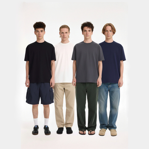 T-shirt da Uomo di Alta Qualità in 100% Cotone Pima a Fibra Lunga, Maniche Corte, Tinta Unita con Design sulla Spalla Destra - Product Image 2