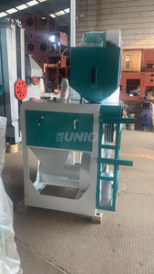 Machine <span class=keywords><strong>à</strong></span> polir le riz <span class=keywords><strong>de</strong></span> la marque UNIO avec alimentation et déchargement automatiques, entraînée par moteur, haute productivité - Product Image 3