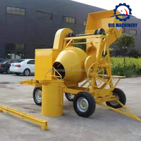 Bétonnière automotrice à bascule de qualité supérieure avec chargement automatique et fonction d'auto-vidange, fabriquée en Chine