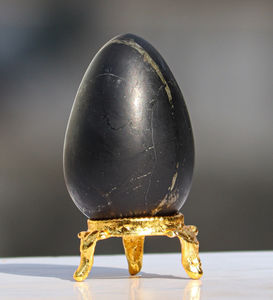 Huevo de Shungita Natural al por Mayor, forma de huevo pulida y lisa, fácil de transportar o exhibir, para meditación, decoración del hogar y la oficina - Product Image 3