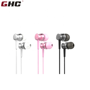 Écouteurs filaires intra-auriculaires <span class=keywords><strong>avec</strong></span> boîtier métallique, son stéréo profond <span class=keywords><strong>avec</strong></span> microphone, contrôle du volume, prise jack 3,5 mm pour le jeu et les sports - Product Image 1