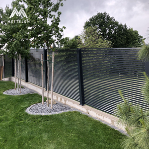 Paneles de Cerca Metálica Decorativa Personalizados, Postes de Cerca de Aluminio con Recubrimiento en Polvo para Seguridad y Mejora Estética del Área de la Piscina - Product Image 4