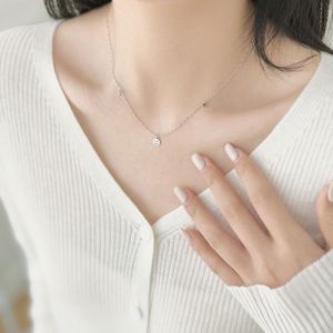 Collier pendentif visage souriant Dylam Dainty Charm, design minimaliste, bijoux de mode, argent 925, zircone 5A, pour femmes, à porter au quotidien - Product Image 3