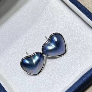 Boucles d'oreilles clous en argent 925 avec perle en forme de cœur bleu eau de mer pour femme, 14-15 mm, sertissage romantique - Product Image 2
