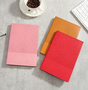 Cuaderno de Cuero Suave con Patrón Geométrico, Diseño Simple y Elegante, de Alta Calidad, Grueso, para Negocios, Oficina, Reuniones - Product Image 3