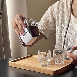 Bouteille en verre créative extraite à froid goutte de glace café et boisson plat carré nouveau Design pour l'emballage de l'eau de jus de thé au lait - Product Image 2