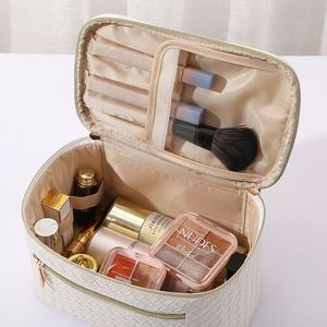 Custom Portable Cosmetic <b>Bag</b> with Zipper Closure for Women - Product Image 5