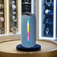 En satmak Mini kablosuz Bluetooth hoparlör taşınabilir açık Bluetooth hoparlör ile LED ışık