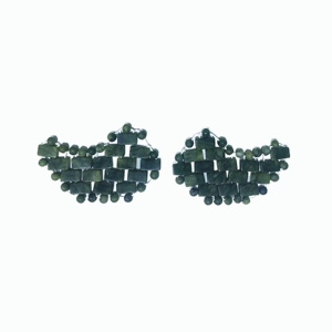 Pads en pierre de jade serpentine polie en forme d'œil pour massage du visage, massage facial, soulagement des gonflements, accessoire de beauté à domicile - Product Image 4