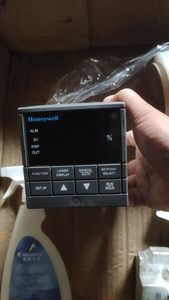DC3002-0-00A-1-E-0111 UDC3000 ตัวควบคุมดิจิตอลอเนกประสงค์ 120VAC PLC - Product Image 4