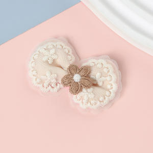 Parches Termoadhesivos de Chenilla de Goma Bordados Ecológicos Personalizados con el Alfabeto Griego para Chaquetas y Sudaderas de la Fraternidad Alpha Phi Alpha - Product Image 4