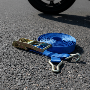 <span class=keywords><strong>Sangle</strong></span> à <span class=keywords><strong>cliquet</strong></span> tressée en PET certifiée GS de 50 mm x 9 m, 3T (1500-3000 kg), avec crochet en acier traité thermiquement et poignée en plastique antidérapante pour le transport de marchandises - Product Image 1