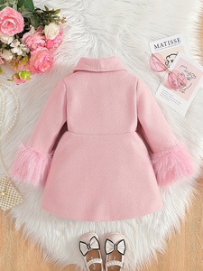 Manteau d'hiver décontracté en fausse fourrure 100 % polyester avec revers et boutons pour bébés filles, fabriqué à Foshan - Product Image 2