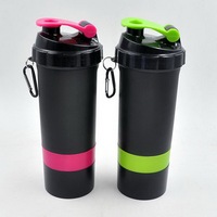 Bouteille Shaker Protéiné 700ml avec Balle Mélangeuse, Anti-fuite, Sans BPA, avec Échelle, pour Fitness, Gym, Sport, Entraînement et Compléments Alimentaires, en Plastique
