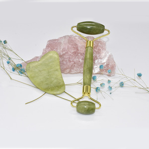 <span class=keywords><strong>Chine</strong></span> bon prix <span class=keywords><strong>jade</strong></span> rouleau facial ensemble deciniee et gua sha outils gros pour l'exportation - Product Image 6