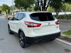 Nissan <span class=keywords><strong>Qashqai</strong></span> <span class=keywords><strong>2018</strong></span> Smart Enjoy Automatico in Pelle Benzina SUV Compatto 2.0L Aspirato Naturalmente Guida a Sinistra 5 Posti - Product Image 6