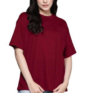 เสื้อยืดคอตตอนทรงหลวมคุณภาพสูงสำหรับผู้หญิง 100% ผ้าฝ้าย ใส่สบายสำหรับฤดูร้อน แบบไม่มีแขน ตกแต่งด้วยโลโก้ ผลิตจากปากีสถาน - Product Image 1