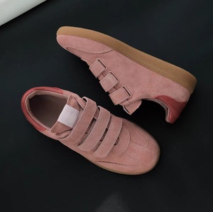 Zapatillas Casuales Agan Modelo Clásico con Suela de Goma, Estilo 2026, en Plateado Brillante con Detalles en Espejo y Velcro, para Mujer - Product Image 1