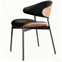 Chaises de salle à manger modernes de luxe de haute qualité en cuir PU avec pieds en métal, écologiques, portables et personnalisables pour hôtels et maisons