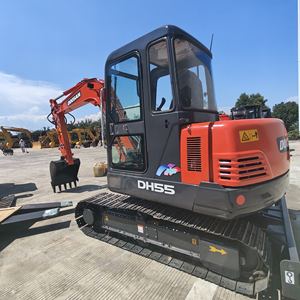 Mini pelleteuse à chenilles Doosan DH55 d'occasion | Origine: Corée du Sud | Idéal pour la construction, l'agriculture et l'aménagement paysager - Product Image 6
