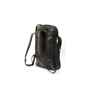 Handmade High Quality <b>Leather</b> <b>Backpack</b> with <b>Large</b> Capacity and Zipper Closure for Unisex Use - Product Image 3