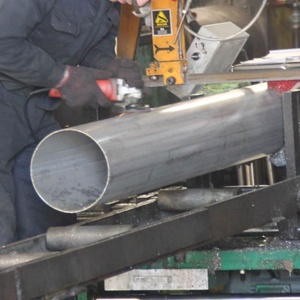 Tuyau sans soudure en <span class=keywords><strong>acier</strong></span> inoxydable ASTM A312 TP304 UNS S30400 SS304 pour le traitement chimique, le pétrole et le gaz - Product Image 2