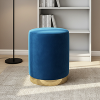 Tabouret en cuir confortable avec rangement et rembourrage doux, ottoman moderne pour la maison et l'hôtel