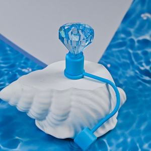 Nuevo Cubrepolvo de Plástico Personalizado con Diamantes 3D Brillantes de 10mm para Vasos y Accesorios de Bar - Product Image 5