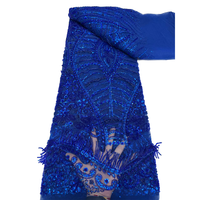 NI.AI Nouveau design Tissu en dentelle de tulle à maille ultra-lourde, bleu roi, perlé, à sequins, à franges de paon et à pompons