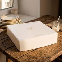 Boîte cadeau personnalisée écologique pour desserts avec logo, idéale pour gâteaux à la mangue, kunafa, confiseries, cafés et boulangeries à emporter