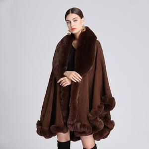 Cárdigan de punto de piel de conejo para mujer de invierno chal de piel sintética suelto cálido con ribete de piel - Product Image 1