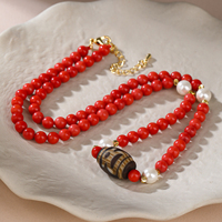 Collier ethnique vintage en corail rouge perlé avec breloque Dzi et perle de coquillage, collier ajustable plaqué or, cadeaux