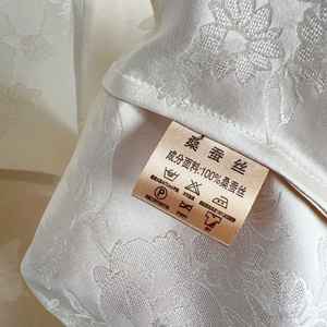 フレンチスタイルのサテン桑シルクジャケット女性用長袖Vネックトップレトロなナショナルスタイルオフィスウェア - Product Image 4